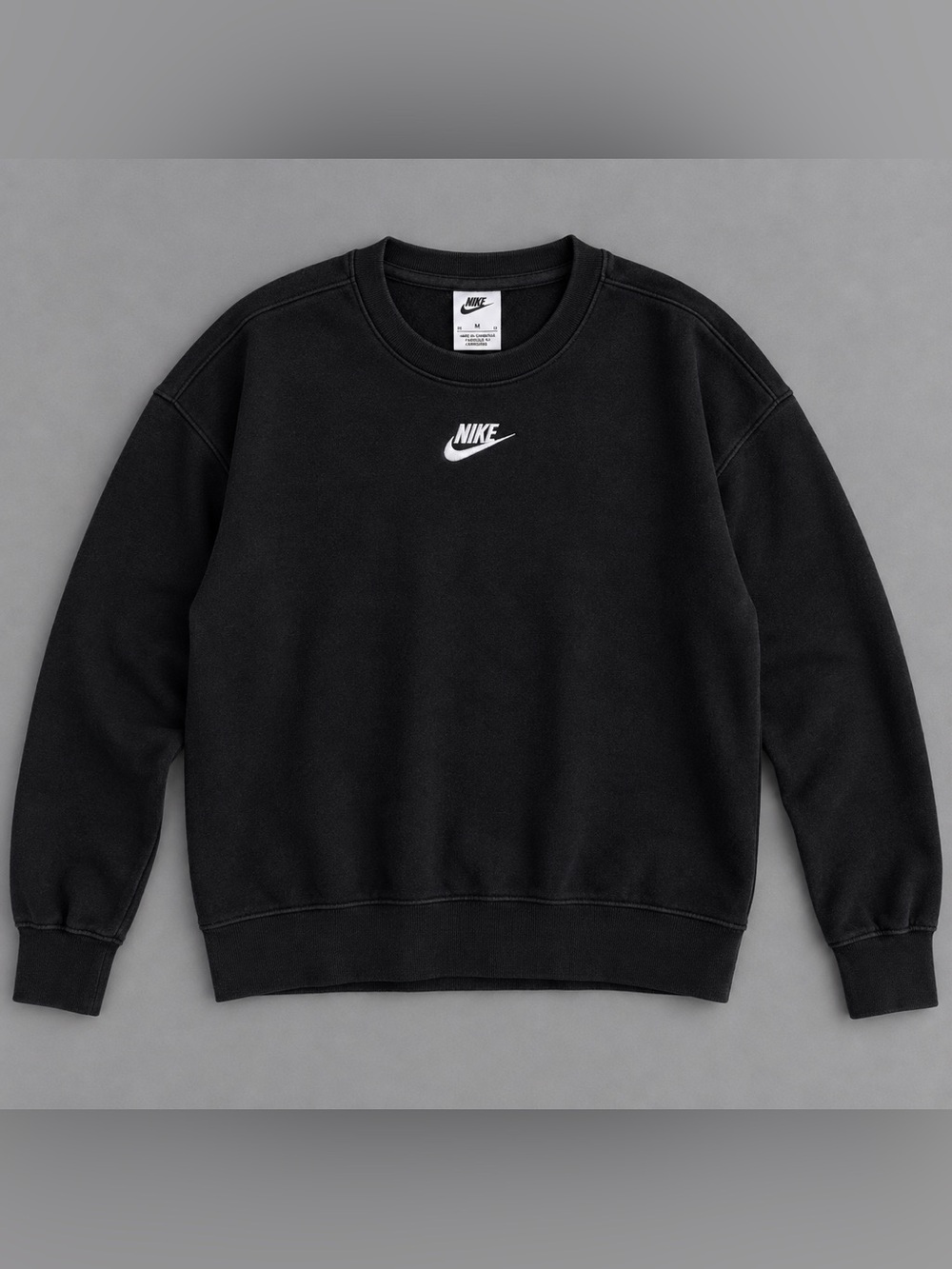 Nike Black Crewneck Sweatshirt Embroidered Swoosh Size M